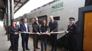 Un treno speciale per i grandi eventi all’ Autodromo di Imola. “Passo concreto per la sostenibilità”