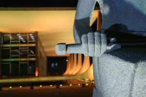 STF pauta cidadão “magoado” com Bolsonaro e ignora ADPF 1141