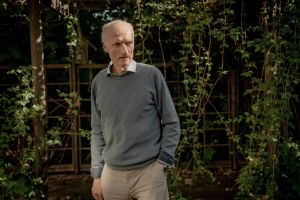 Bertel Haarder kalder vores samfund et »elektronisk helvede«. Han savner det menneskelige møde