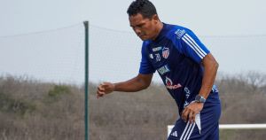 ¿Carlos Bacca no juega en Junior?