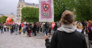 Je suis enseignante et mon école va craquer