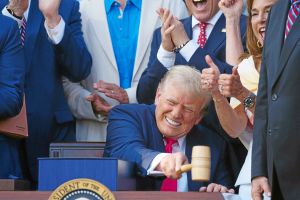 Donald Trump und die Nato: Der Cowboy droht