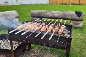 Меняем полет на шашлык: грядущие майские большинство россиян справит дома