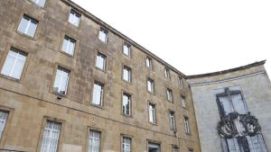 De Rodrigo Cuevas y Nacho Vegas a Ione Belarra y Antonio Maíllo: más de 100 firmas para retirar en Gijón el monumento 