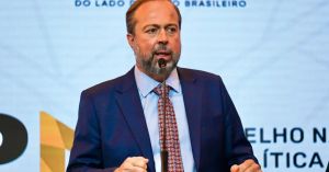 Silveira cobra que Axia atue na reestruturação do setor nuclear brasileiro