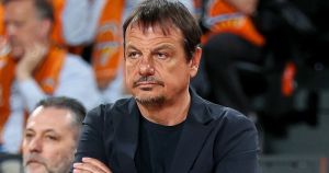 Ο Παναθηναϊκός εζυγίσθη, εμετρήθη και ευρέθη ελλιπής: Εργκίν, το πρόβλημα δεν είναι τα αποδυτήρια των προπονητών Ο Παναθηναϊκός εζυγίσθη, εμετρήθη και ευρέθη ελλιπής: Εργκίν, το πρόβλημα δεν είναι τα αποδυτήρια των προπονητών