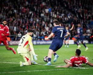 خطة ثلاثي الدفاع جيدة لليفربول أمام باريس نُفِّذت بشكل سيّئ