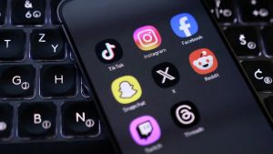 Cárcel por robar teléfonos: ¿Y por nuestros datos?