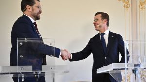 ”På förekommen anledning. Låt oss prata om Franz von Papen.”