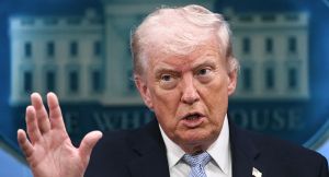 Trump dice que Irán no está cumpliendo lo acordado sobre el tránsito de crudo en Ormuz