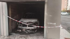 Mancata promozione: stalking e auto bruciate per vendicarsi