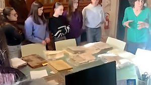 Un crowfunding per salvare i libri antichi della biblioteca