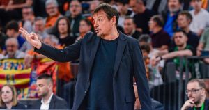 Η μπάλα στην εξέδρα και η μοίρα του Παναθηναϊκού AKTOR στα χέρια τρίτων Η μπάλα στην εξέδρα και η μοίρα του Παναθηναϊκού AKTOR στα χέρια τρίτων