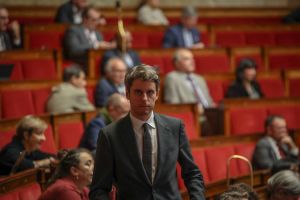 Travail le 1er mai : Gabriel Attal passe en force, « cela se paiera très cher », prévient Sophie Binet