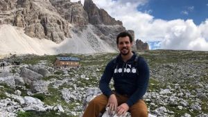 Travolto e ucciso da un albero mentre pescava: aperta un’inchiesta, si indaga per omicidio colposo