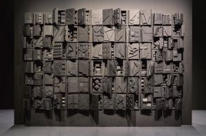 « Mrs N’s Palace » : Louise Nevelson, alchimiste de New York au Centre Pompidou-Metz
