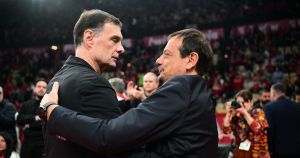 Ολυμπιακός και Παναθηναϊκός σε μια χρονιά που στο τέλος δεν λέει ψέματα για κανέναν Ολυμπιακός και Παναθηναϊκός σε μια χρονιά που στο τέλος δεν λέει ψέματα για κανέναν