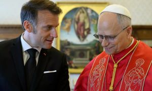 Macron na prvem srečanju s papežem Leonom XIV. o konfliktih v svetu