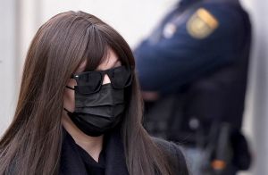 Ella le llama señor; él a ella, puta