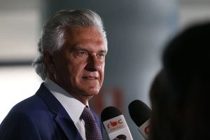 Batalha pelos bispos pode valer até 12 milhões de votos