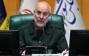 Arriving in Pakistan, Iran’s top negotiator demands US accept ‘preconditions’ before talks start