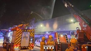 Declarado un incendio en el reactor de la empresa Euromed en Mollet del Vallès