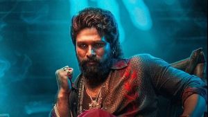 Pushpa doesn’t bow, but world bows before him