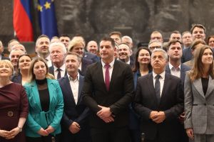 (POGLED) Zoran Stevanović, predsednik DZ? Desničarji so pokazali superiornost nad levičarji