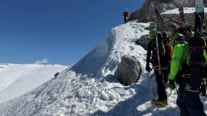 Maxi valanga oggi sul monte Bove: fronte di 500 metri, nessun ferito. “Allerta in montagna”