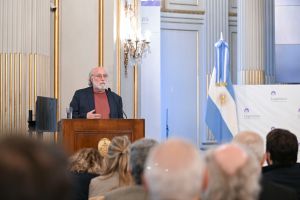 BA City honors music producer and manager Daniel Grinbank