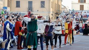 Niente stop alle auto nel giorno del Palio Si alza la protesta dei contradaioli