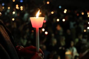Κυριακή του Πάσχα: Ανάσταση ή αυταπάτη; Η ανθρωπότητα μπροστά στον καθρέφτη της