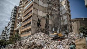 Búsqueda de desaparecidos en hospitales de Beirut: 