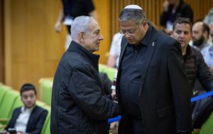 PM calls petitions for Ben Gvir’s ouster ‘unconstitutional,’ as minister prays on Temple Mt.