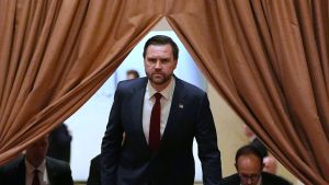 Immerhin, die Tür bleibt einen Spalt weit offen