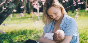 La dieta de la madre durante la lactancia podría ser clave para la salud futura de su bebé