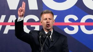 Elezioni Ungheria, fine del dominio Orbán: chi è il nuovo presidente Péter Magyar