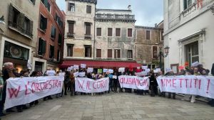 Il comitato della Fenice a Colabianchi: «Dimettiti»