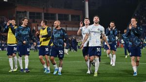 Colpo scudetto dei nerazzurri, l’Inter batte il Como 4-3: doppiette di Thuram e Dumfries