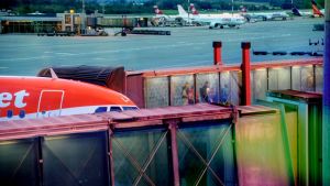 Volez, roulez, allez!