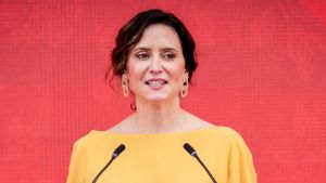 Las facturas del Dos de Mayo de Ayuso: 200.000 euros de dinero público para montaje y catering