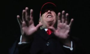 Trump prejšnji teden grozil z izbrisom civilizacije, zdaj mu je vseeno za pogajanja