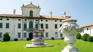 Il Messaggero Veneto apre la redazione al pubblico: riunione in diretta a Villa de Claricini