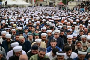 Postmodern İslam, kimlik, iktidar ve anlamın parçalanışı üzerine