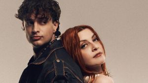 Cioffi, chi è davvero il cantautore che sta cambiando il racconto dell’amore oggi