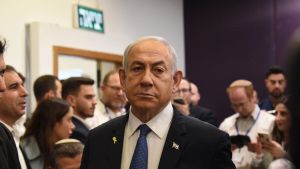 Netanyahu, entre la decepción interna por no lograr resultados en Irán y la presión internacional para detener los ataques en el Líbano