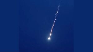 Una cometa? No. I cieli di Campania e Sicilia illuminati da un detrito spaziale