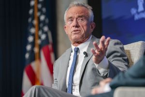 Can RFK Jr. Save Republicans’ Midterms Hopes?
