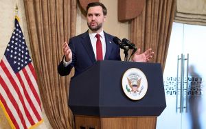 Sirens wail countrywide as Israel remembers victims of the Holocaust