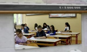 Manj stroškov za starše učencev in dijakov